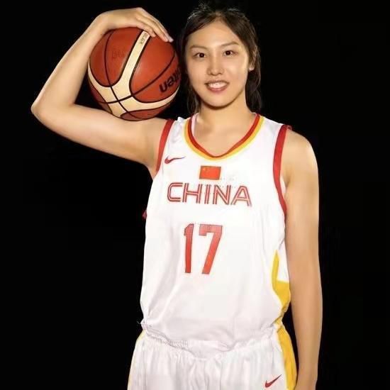 你练搏击也好、散打也罢、亦或者截拳道、空手道以及咏春、太极，其实都不重要，重要的是你的内心。